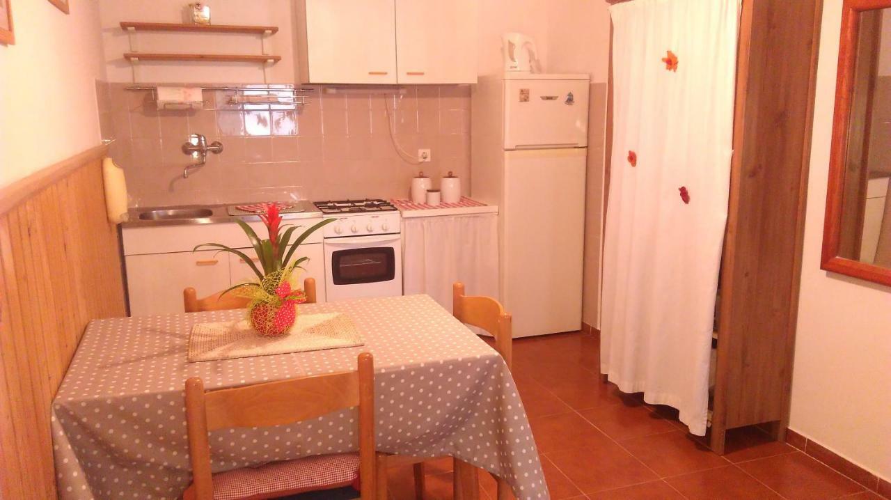 Apartment Bela Novigrad  Екстер'єр фото